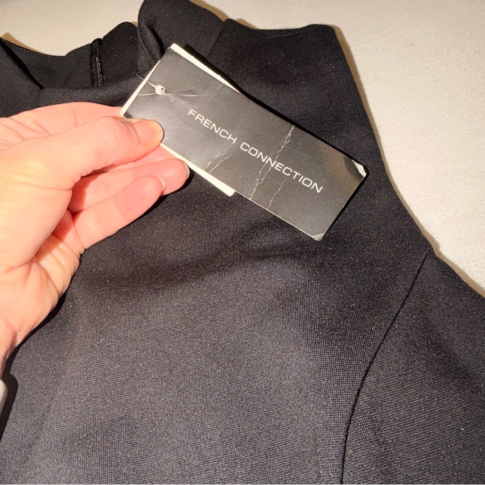 French Connection Crepe Mock Neck
Mini Dress Size 8 NWT - Picture 5 of 10